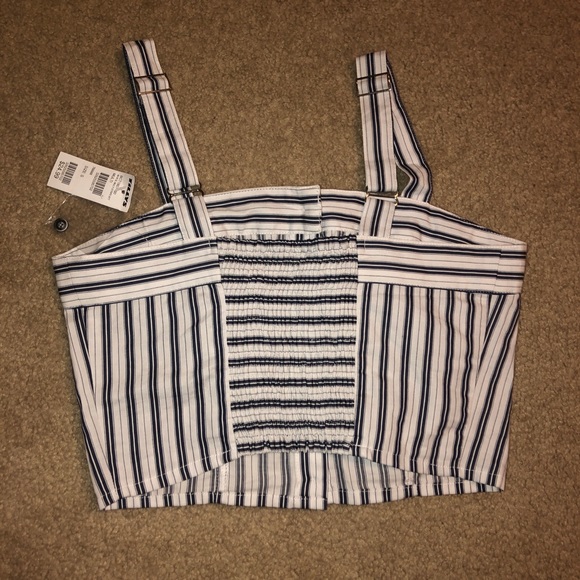 Blue and white striped crop top button up - Picture 2 of 3